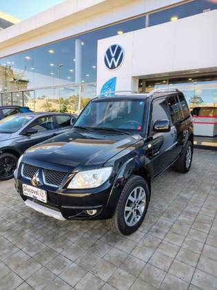 MITSUBISHI PAJERO TR4 2.0 4X4 16V 140CV FLEX 4P AUTOMÁTICO MITSUBISHI PAJERO TR4 2.0 4X4 16V 140CV FLEX 4P AUTOMÁTICO